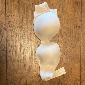 Victoria's Secret Cream Padded Bra